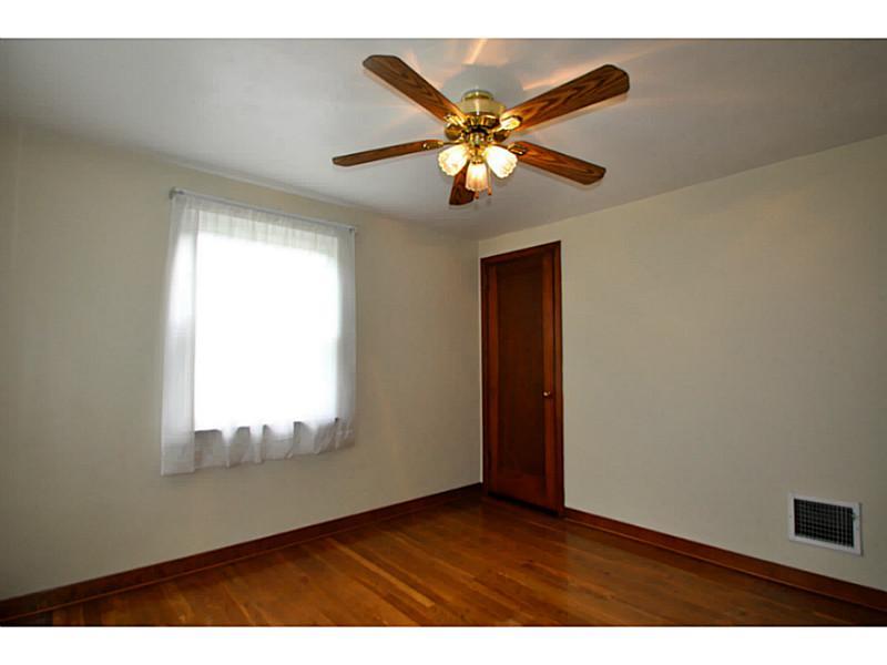 7923 Roderick Drive Pittsburgh, PA 15237 - Photo 19 of 23 Bedroom.