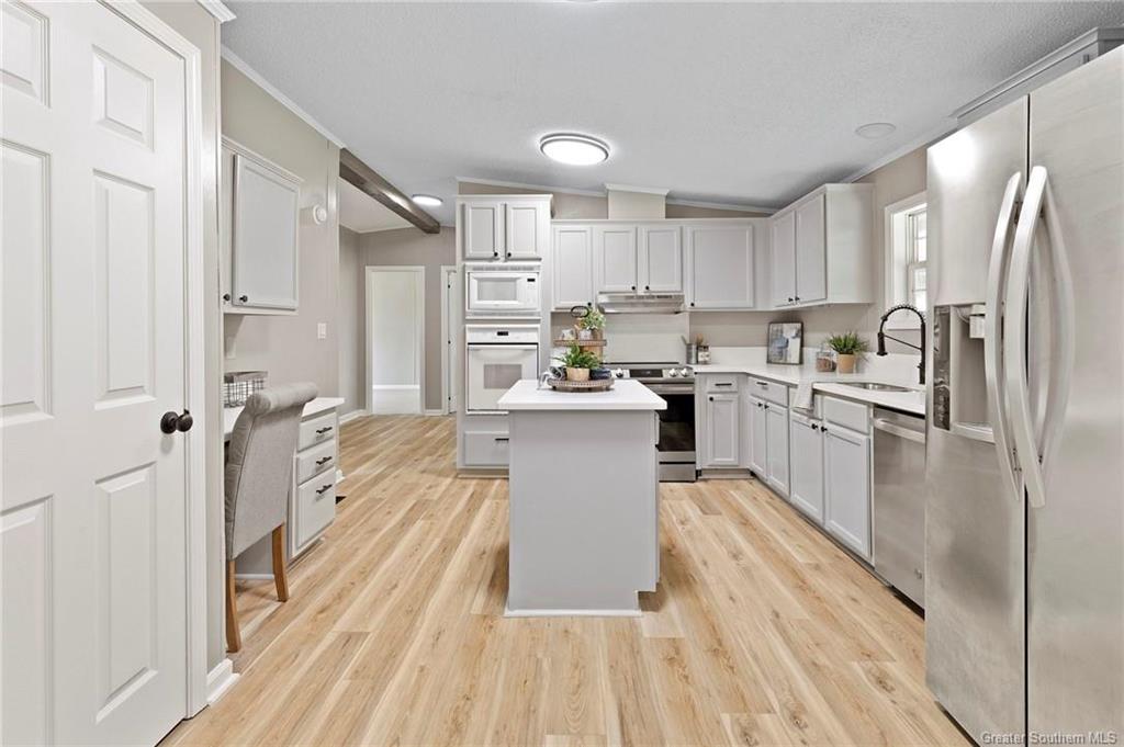1774 West Liechty Road Moss Bluff, LA 70611 - Photo 10 of 21 Gallery Image 10