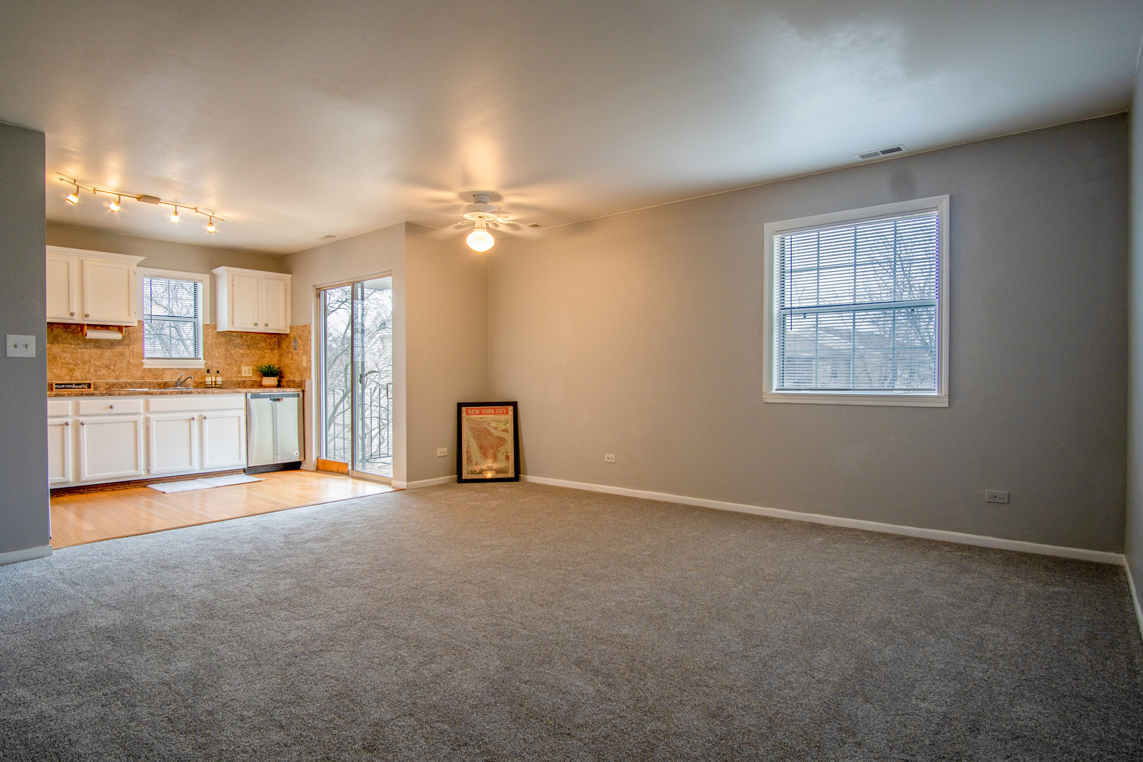15 Gant Circle, Unit E Streamwood, IL 60107 - Photo 8 of 21 a view of an empty room with a window