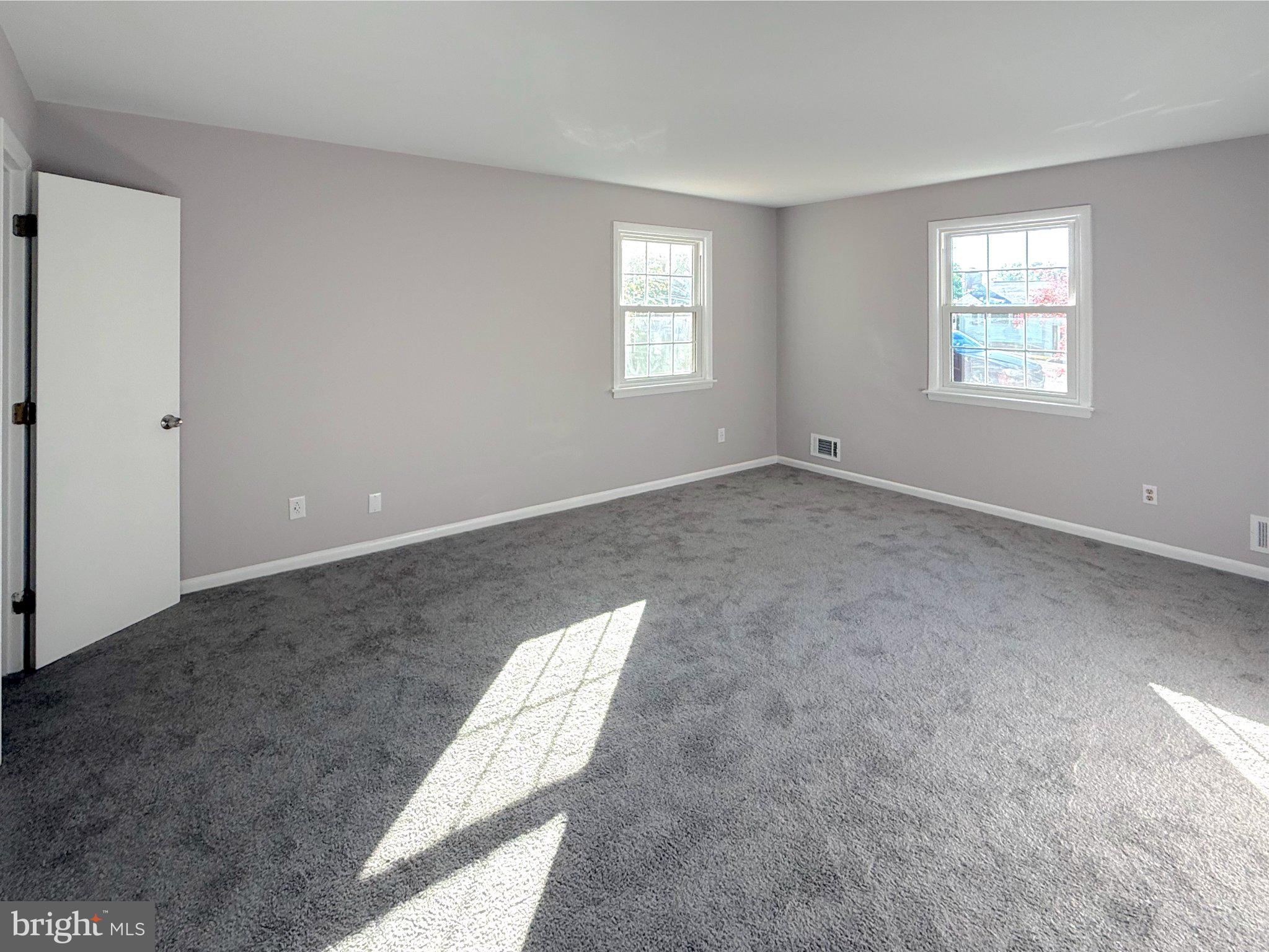 9006 Sidehill Road Ellicott City, MD 21042 - Photo 22 of 53 Bright and airy blank canvas room.