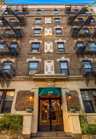 $525,000 | 3115 Broadway, Unit 61 | Morningside Heights