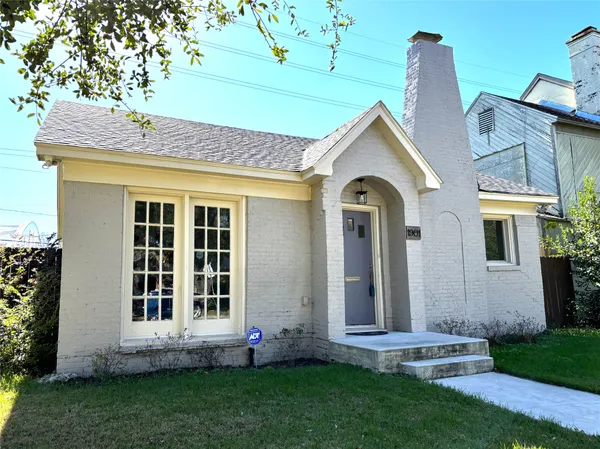 $675,000 | 1901 Lexington Street, Houston, TX 77098