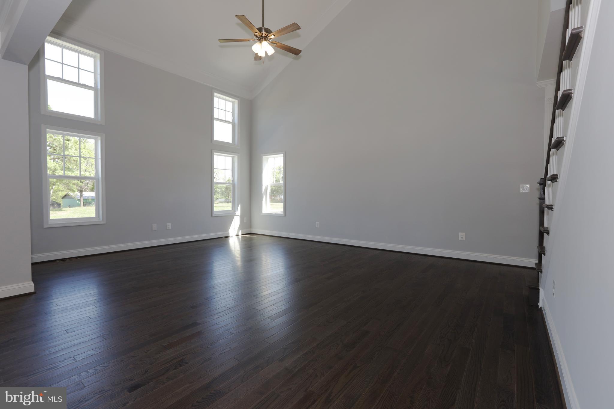 11893 Bradley Forest Road Manassas, VA 20112 - Photo 14 of 60 Living Room