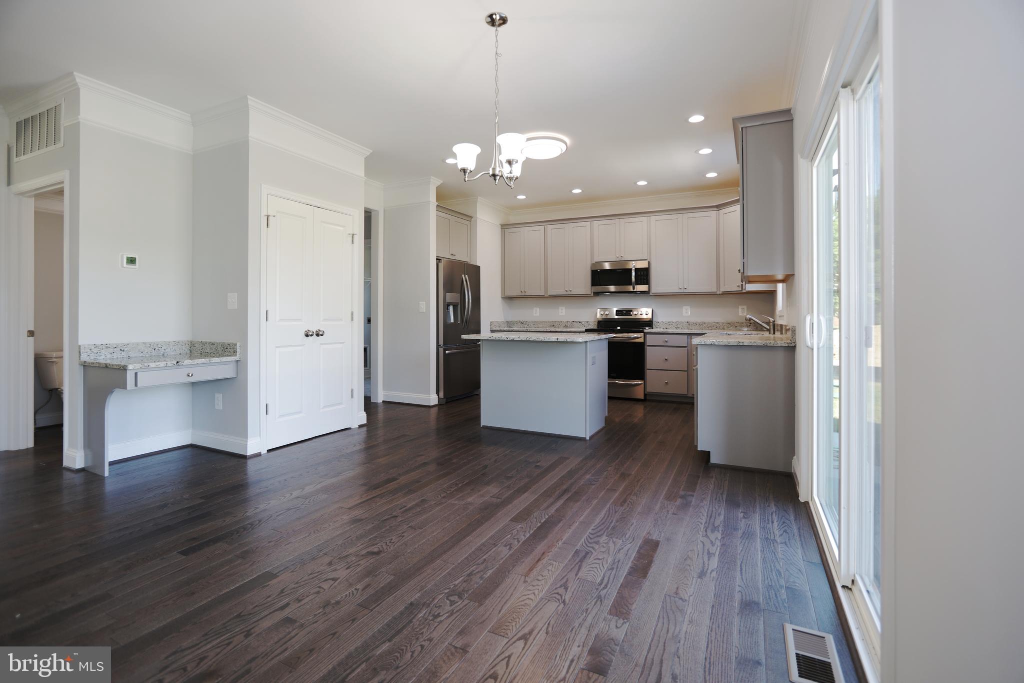 11893 Bradley Forest Road Manassas, VA 20112 - Photo 15 of 60 Breakfast Area