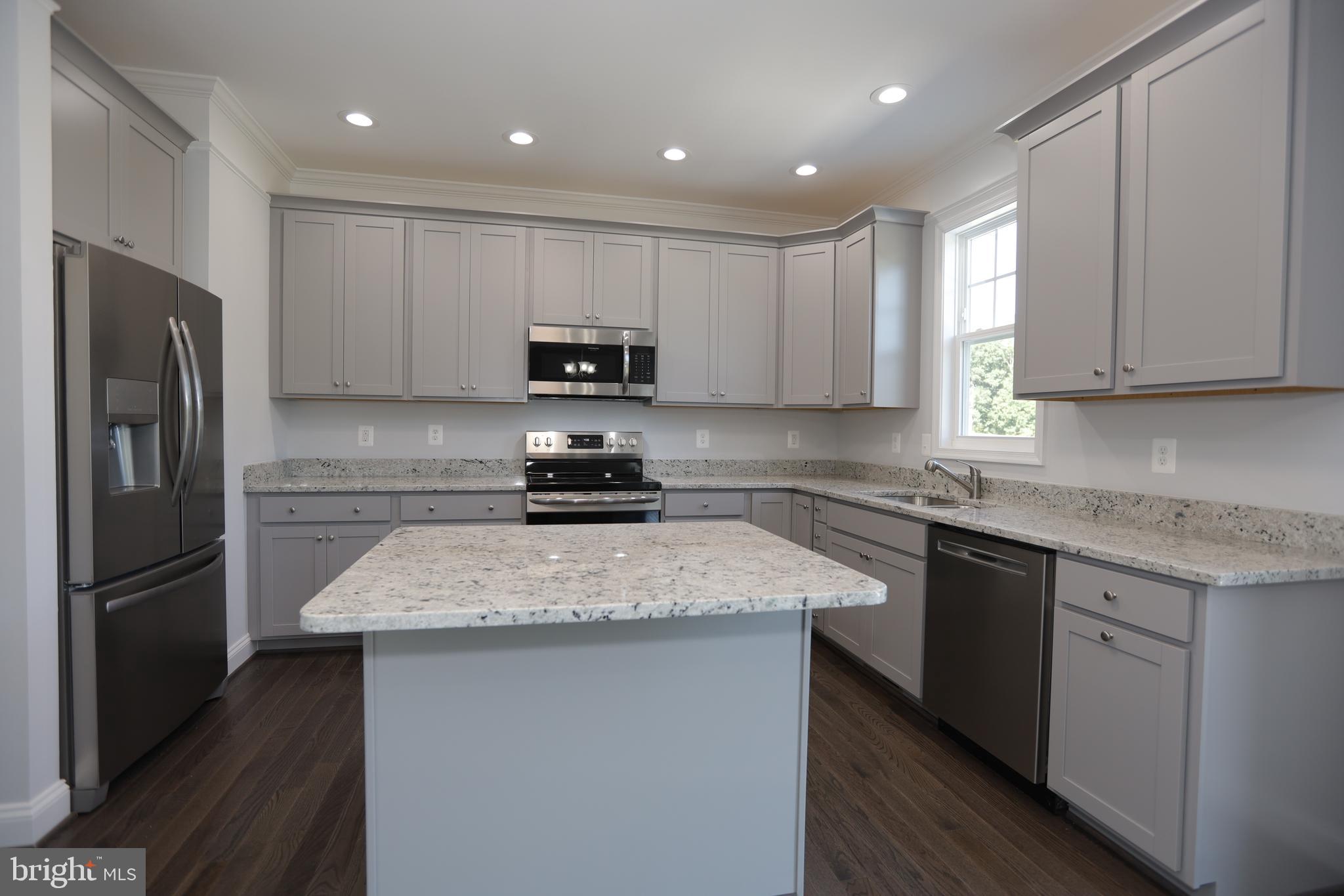 11893 Bradley Forest Road Manassas, VA 20112 - Photo 18 of 60 Kitchen