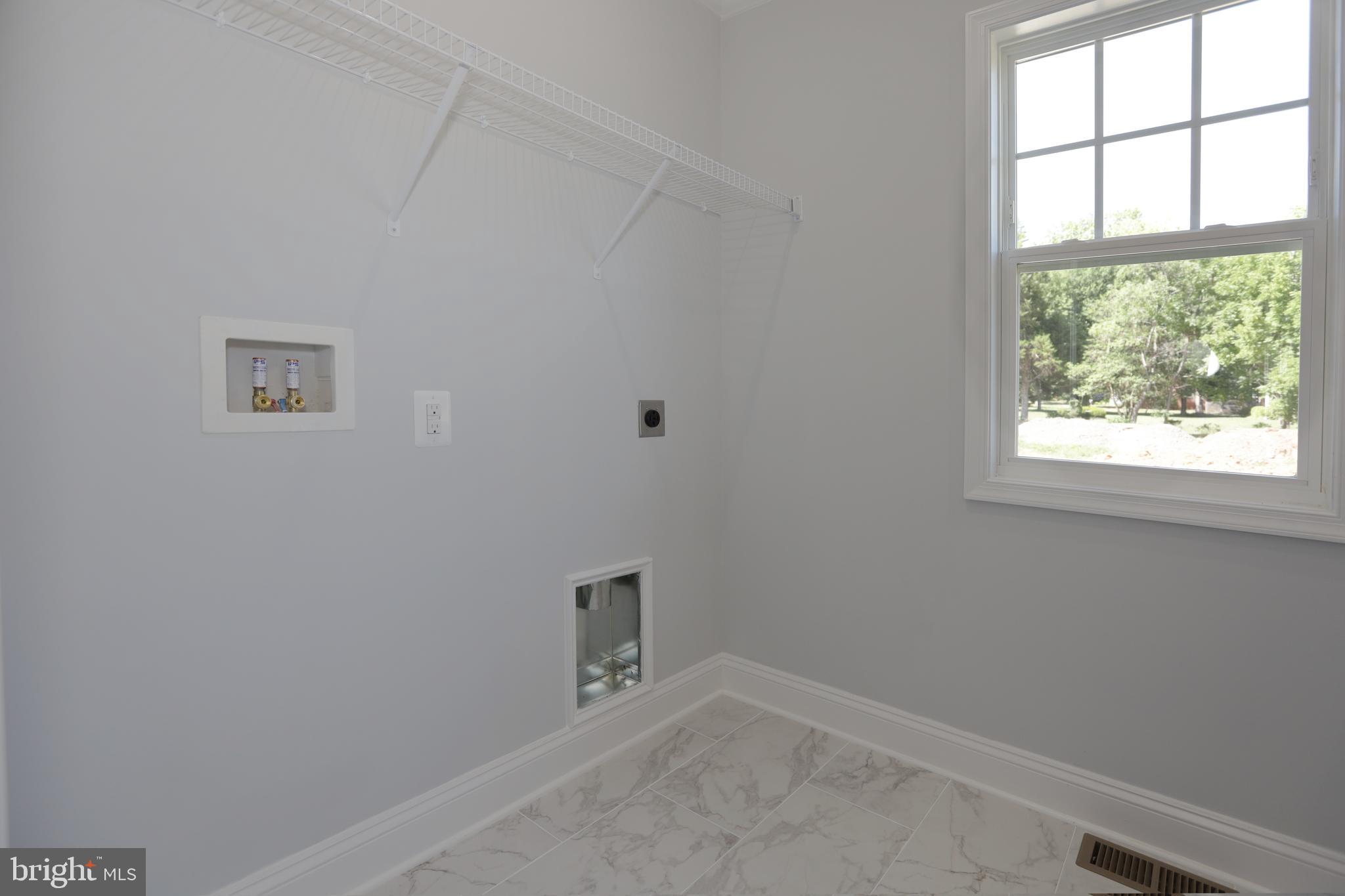 11893 Bradley Forest Road Manassas, VA 20112 - Photo 29 of 60 Laundry Room