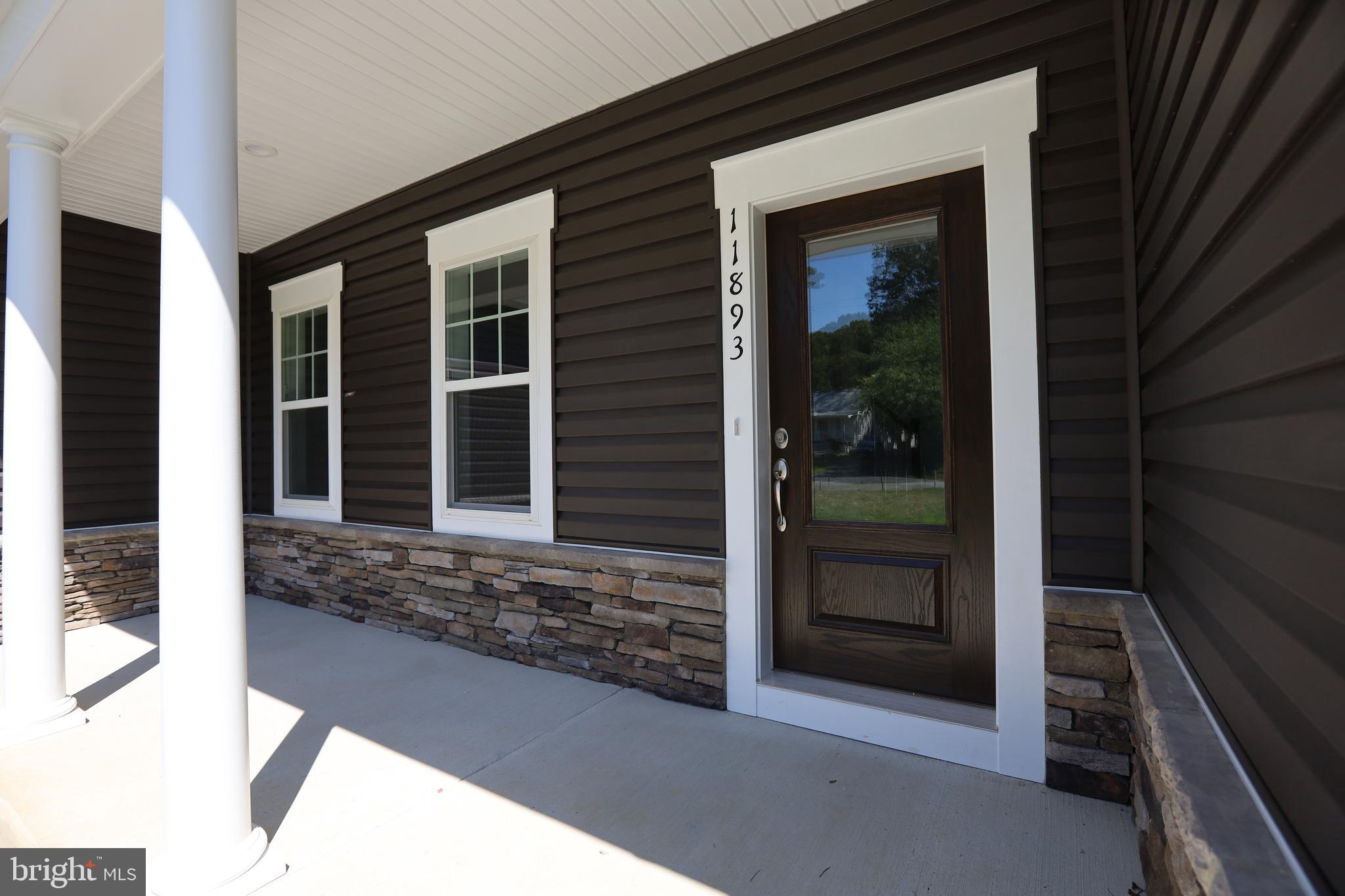 11893 Bradley Forest Road Manassas, VA 20112 - Photo 4 of 60 Front Porch