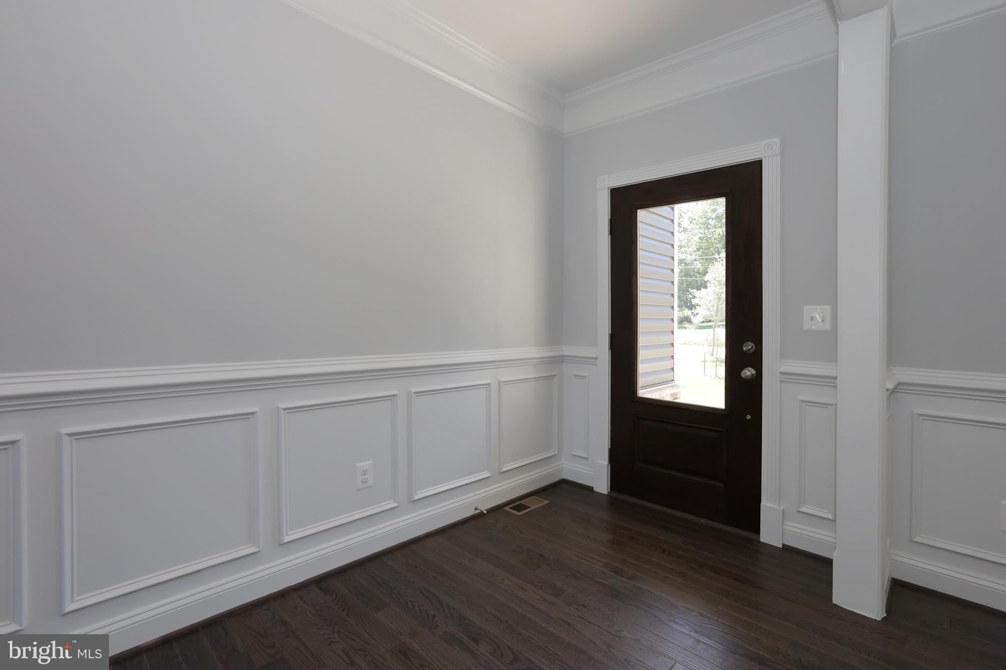 11893 Bradley Forest Road Manassas, VA 20112 - Photo 6 of 60 Foyer