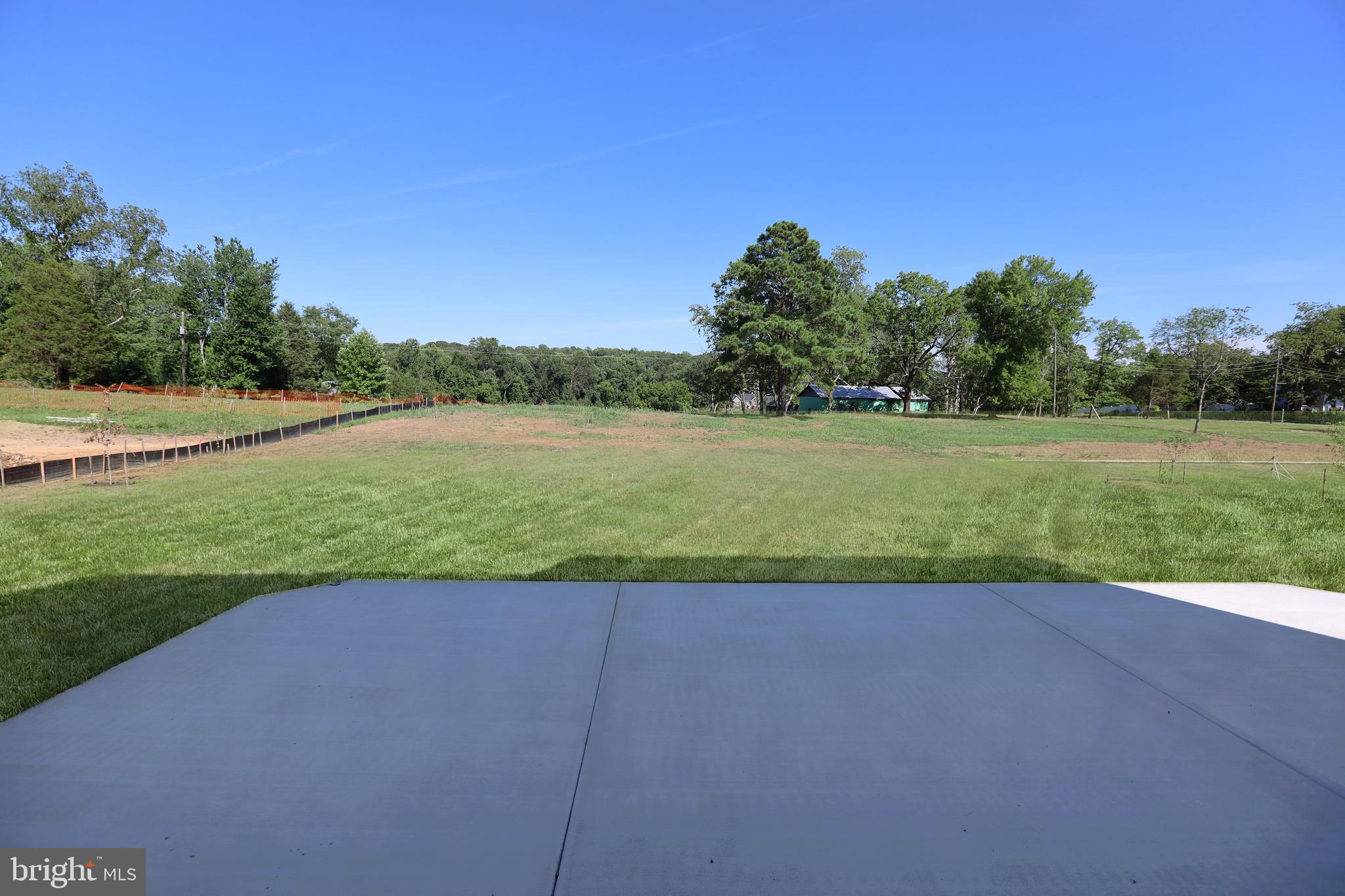 11893 Bradley Forest Road Manassas, VA 20112 - Photo 57 of 60 Backyard