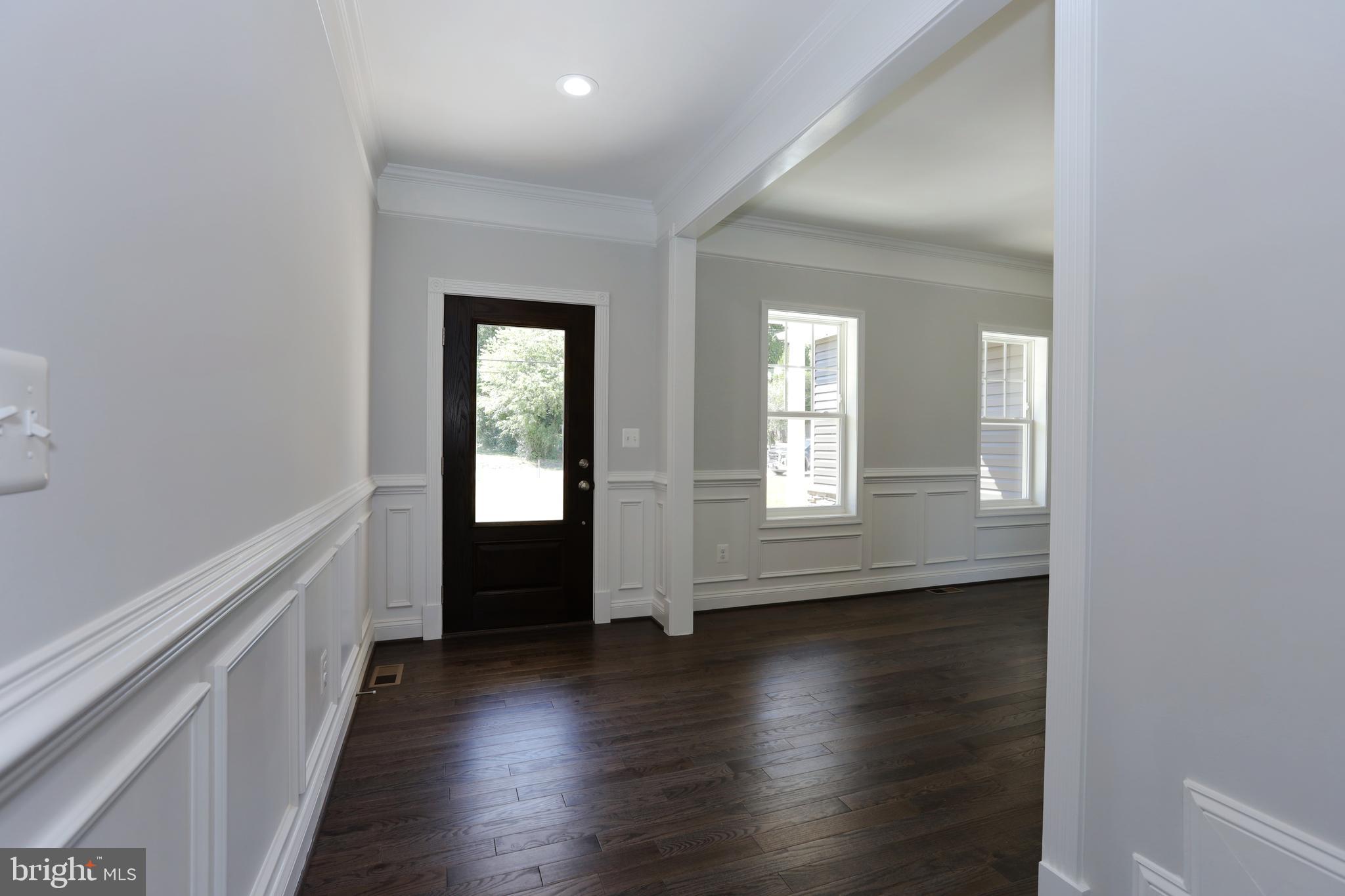 11893 Bradley Forest Road Manassas, VA 20112 - Photo 7 of 60 Foyer