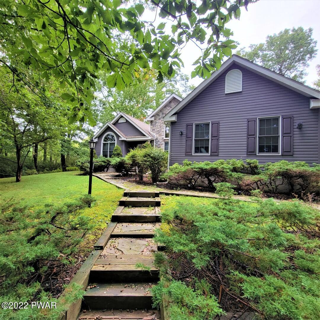 119 Robert Road Shohola, PA 18458 - Photo 1 of 18 GORGEOUS RANCH