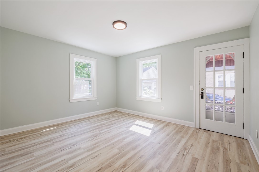 235 Garford Road Irondequoit, NY 14622 - Photo 14 of 30