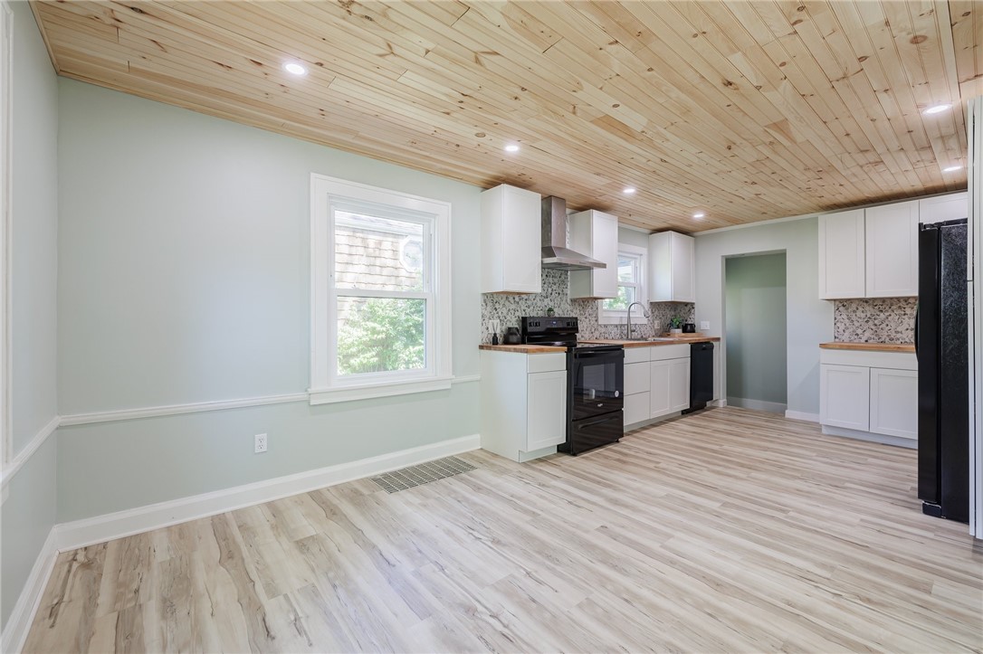 235 Garford Road Irondequoit, NY 14622 - Photo 7 of 30