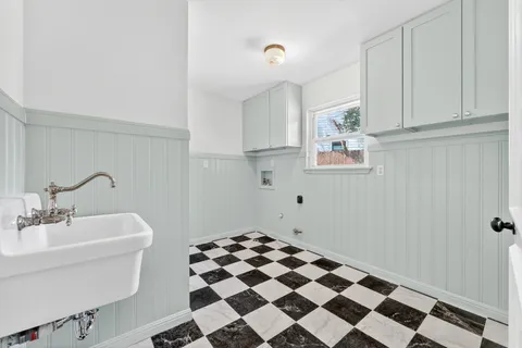 $1,750,000 | 6101 Shadow Mountain Drive, Austin, TX 78731