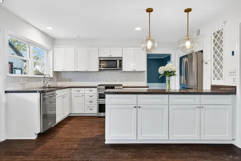 $1,750,000 | 6101 Shadow Mountain Drive, Austin, TX 78731