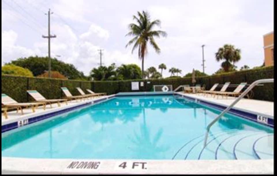 101 South Golfview Road, Unit 11 Lake Worth Beach, FL 33460 - Photo 26 of 26 101D