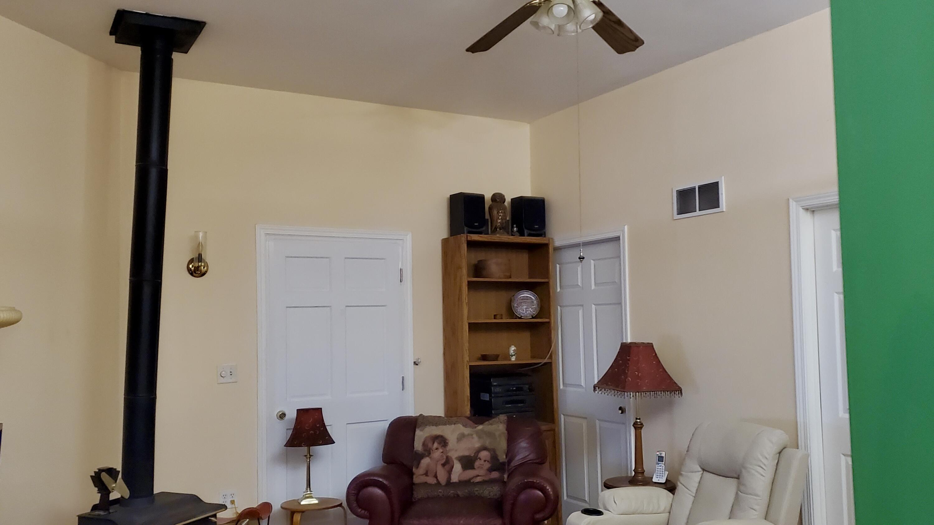 2639 South 3rd Street Niles, MI 49120 - Photo 28 of 92 A living room