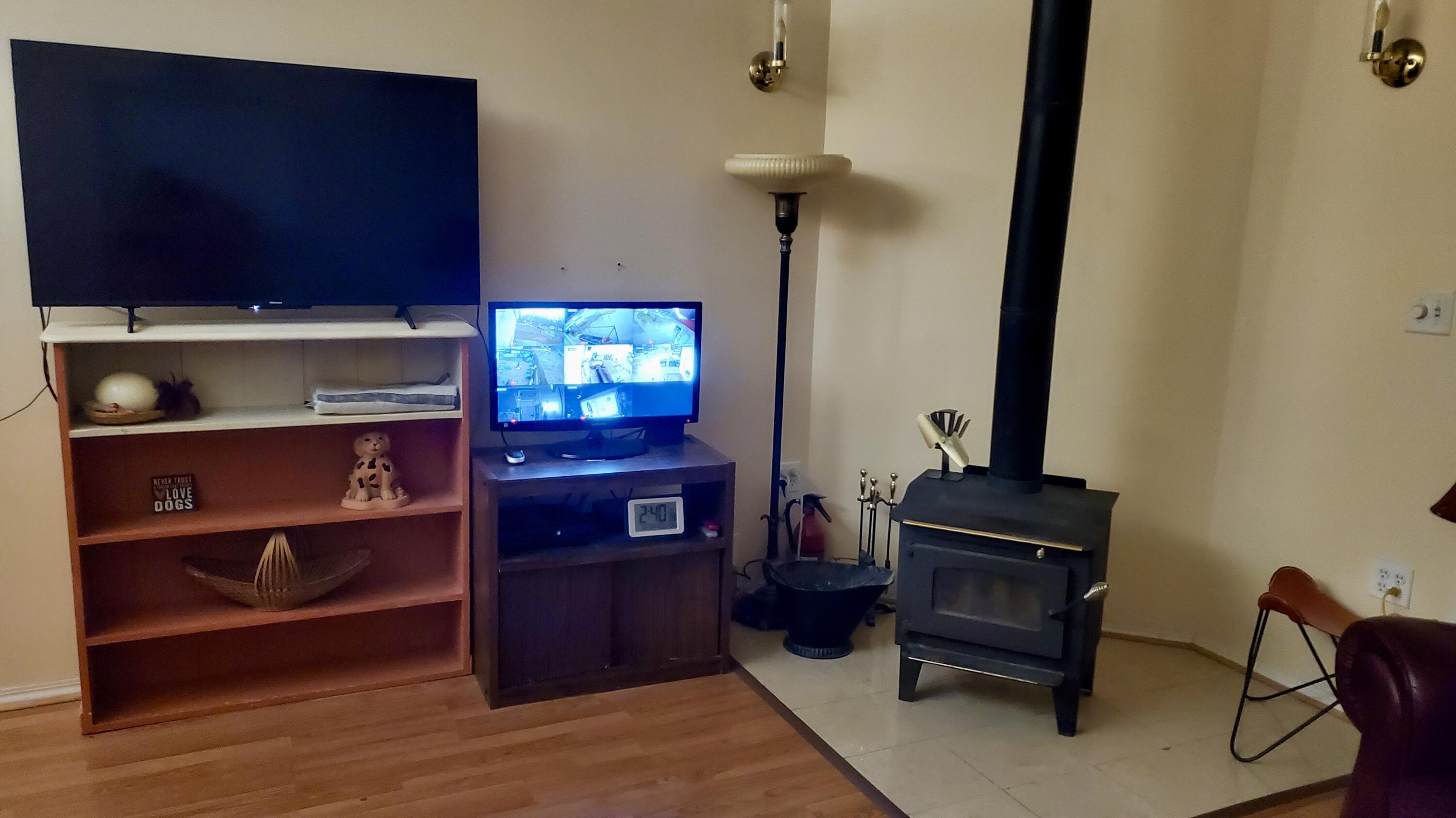 2639 South 3rd Street Niles, MI 49120 - Photo 31 of 92 A living room