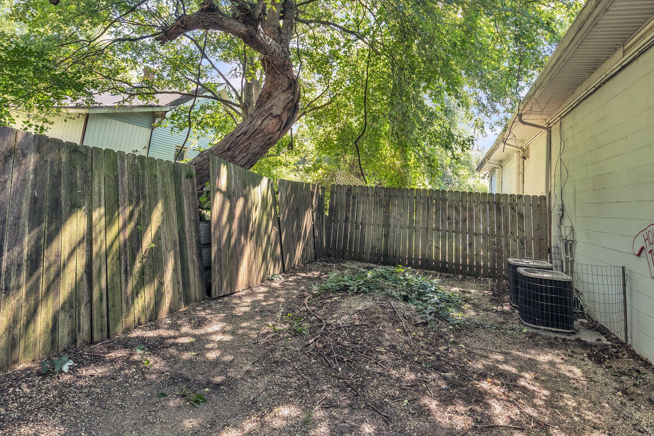 2639 South 3rd Street Niles, MI 49120 - Photo 43 of 92 69-2639-S-3rd-street-WindowStill-Real-Es