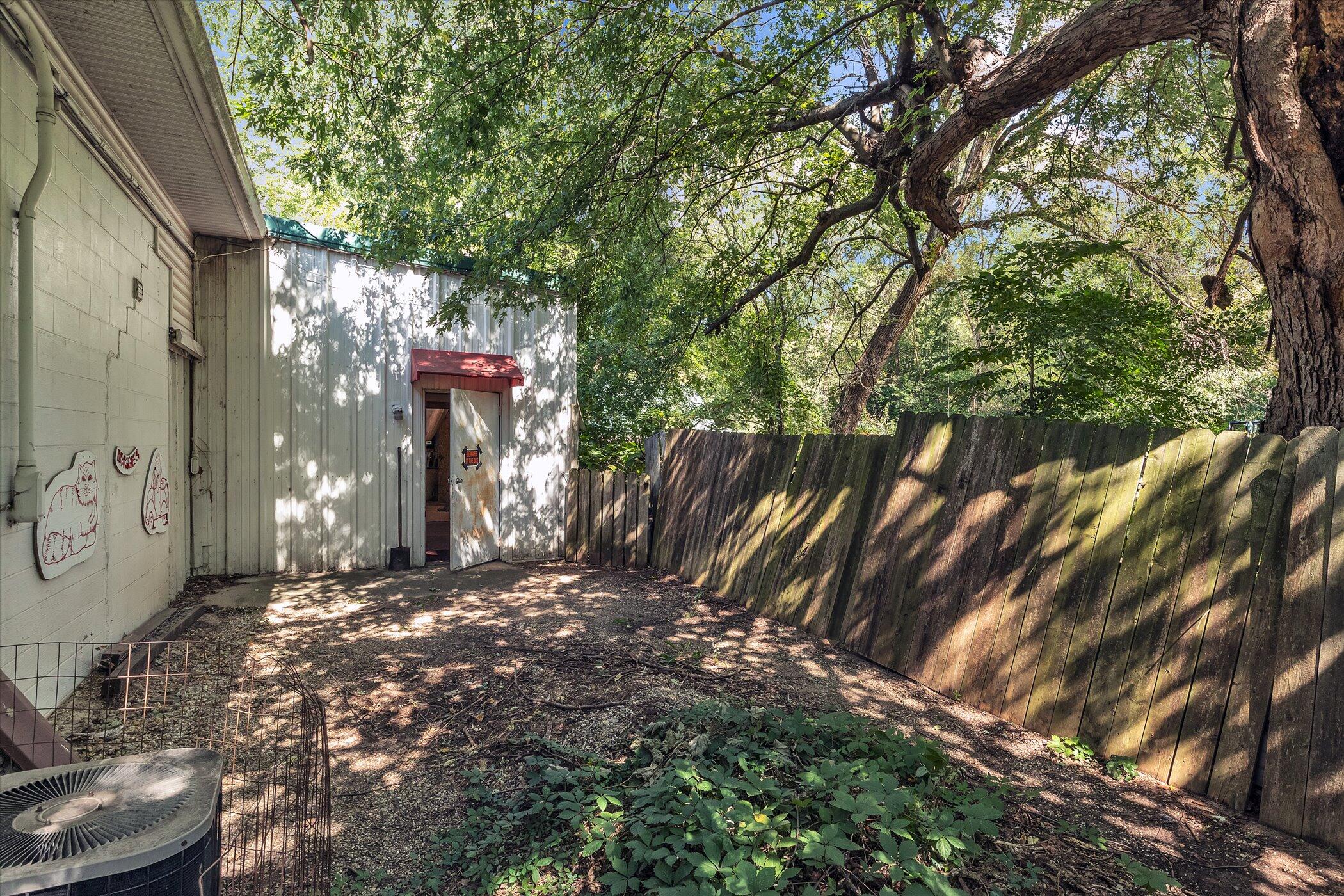 2639 South 3rd Street Niles, MI 49120 - Photo 44 of 92 70-2639-S-3rd-street-WindowStill-Real-Es