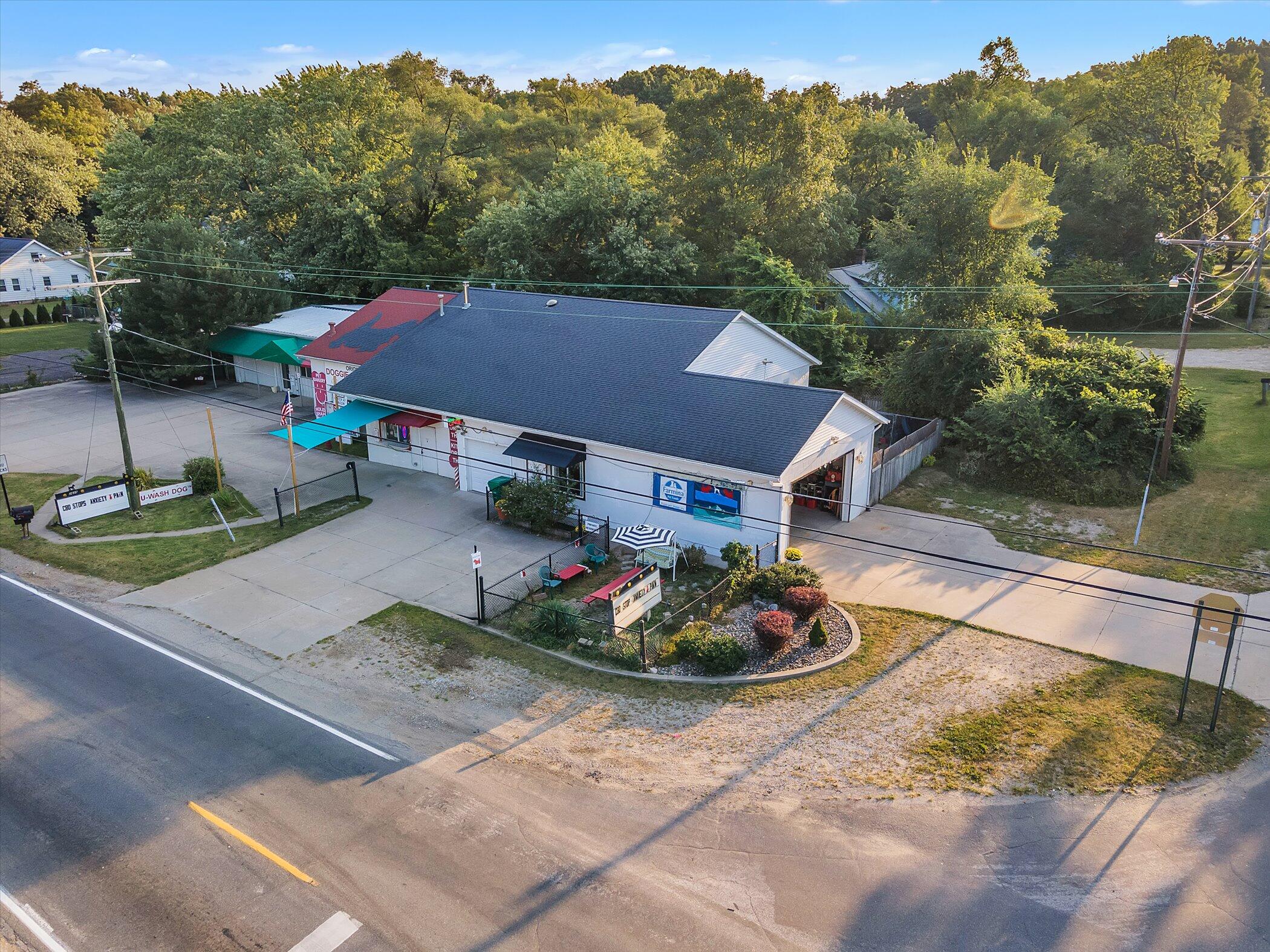 2639 South 3rd Street Niles, MI 49120 - Photo 47 of 92 04-2639-S-3rd-street-WindowStill-Real-Es