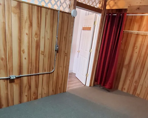 $650,000 | 2639 South 3rd Street, Niles, MI 49120