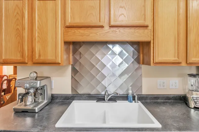 $650,000 | 2639 South 3rd Street, Niles, MI 49120