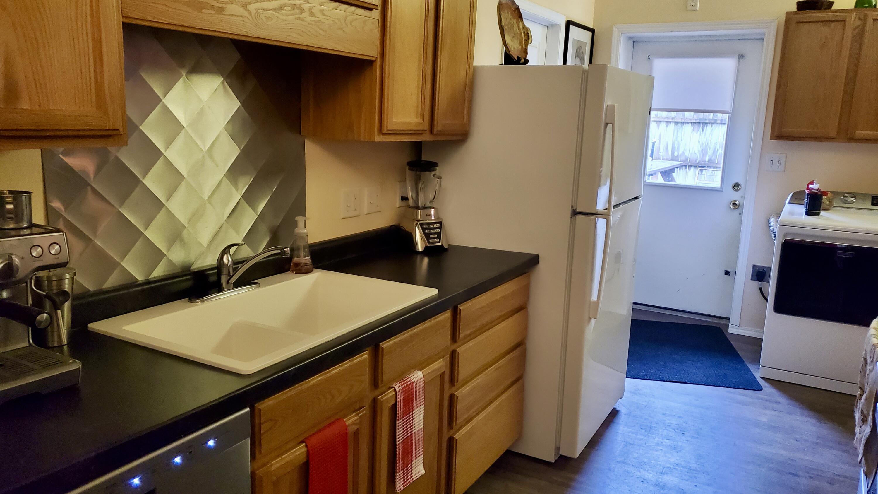 2639 South 3rd Street Niles, MI 49120 - Photo 8 of 92 A kitchen