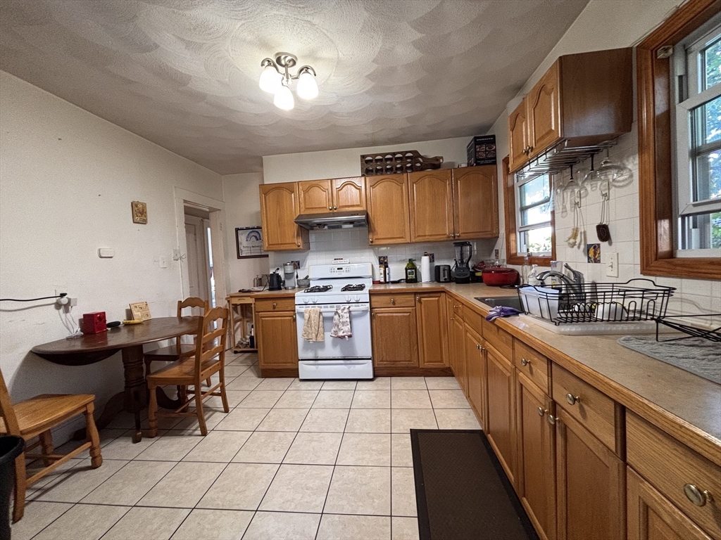 9 Greylock Road, Unit 2 Boston, MA 02134 - Photo 8 of 11 Gallery Image 8