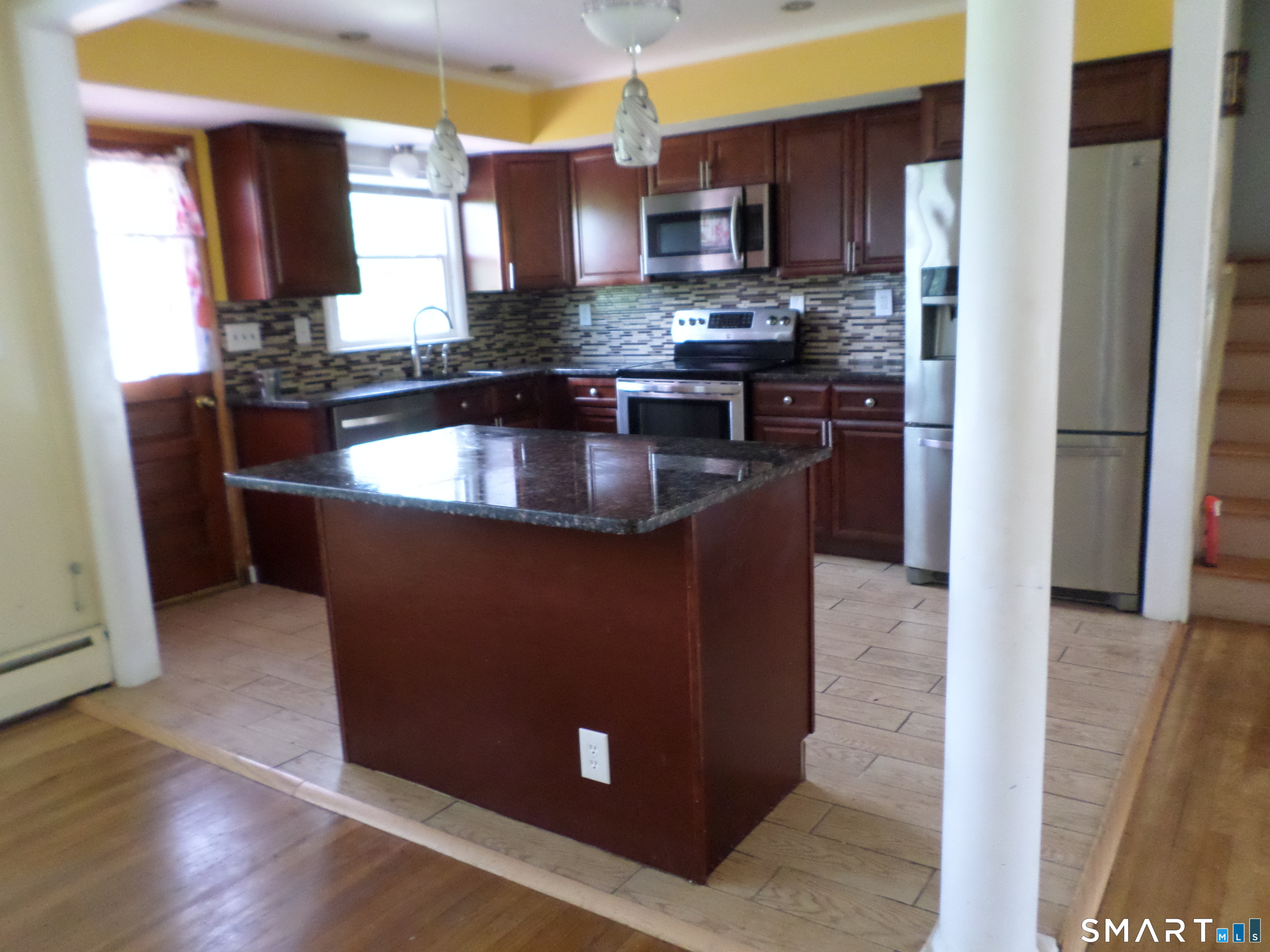 7 Craigmore Road Bloomfield, CT 06002 - Photo 10 of 20