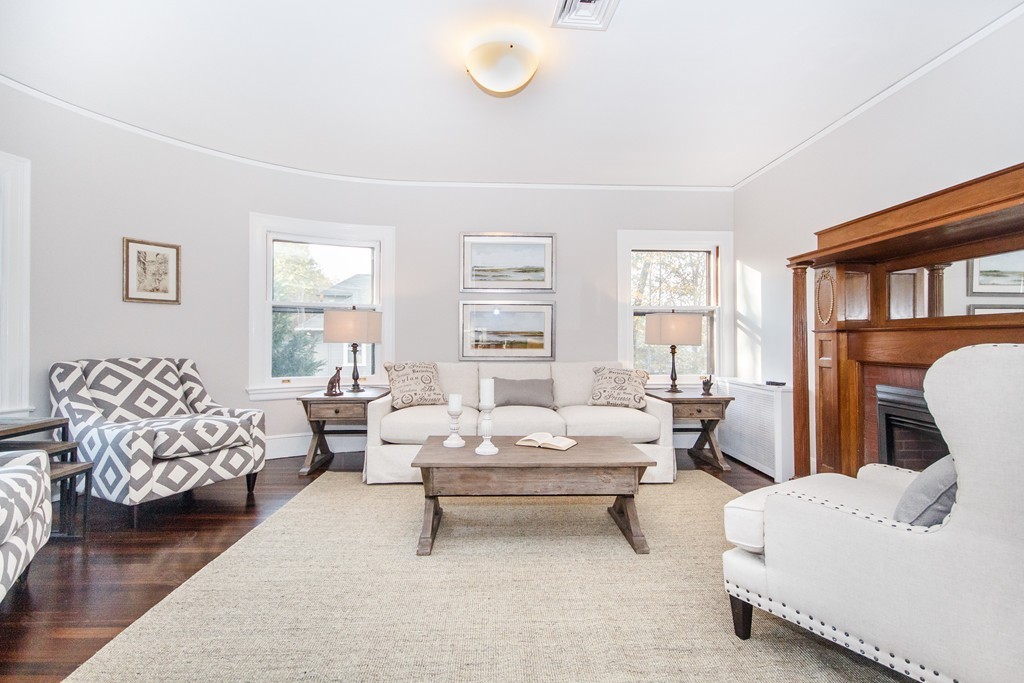 31 Winthrop Road, Unit 31 Brookline, MA 02445 - Photo 3 of 14