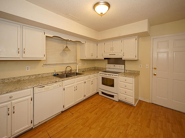 129 State Rd S-8-922 Moncks Corner, SC 29461 - Photo 6 of 21