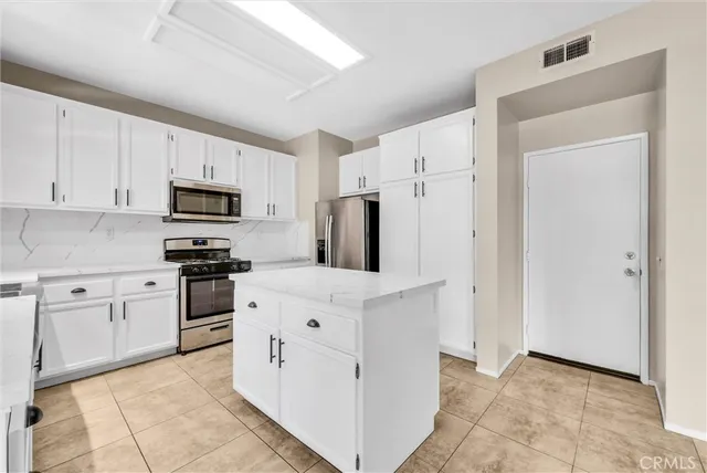 $645,000 | 42116 Orange Blossom Drive, Temecula, CA 92591