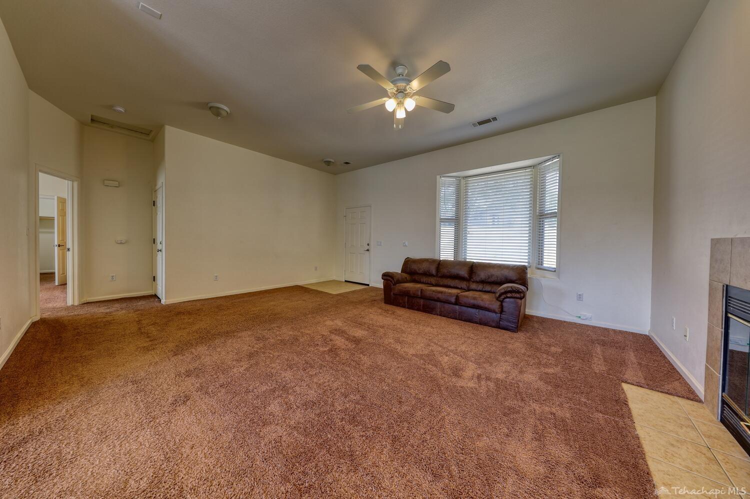 25840 Cumberland Road Tehachapi, CA 93561 - Photo 8 of 32 Gallery Image 8