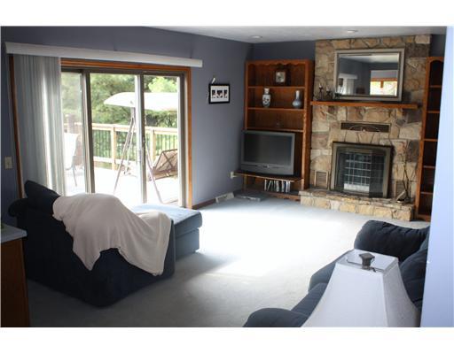 2013 Scheffel Road Franklin Park, PA 15237 - Photo 7 of 16 Family Room.