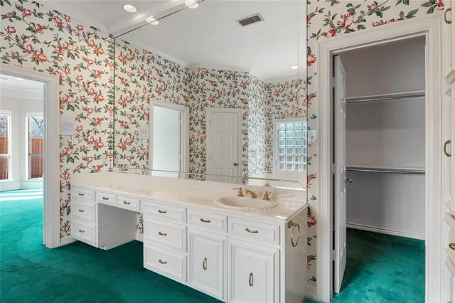 $1,075,000 | 5852 Bridle Bend Court, Plano, TX 75093