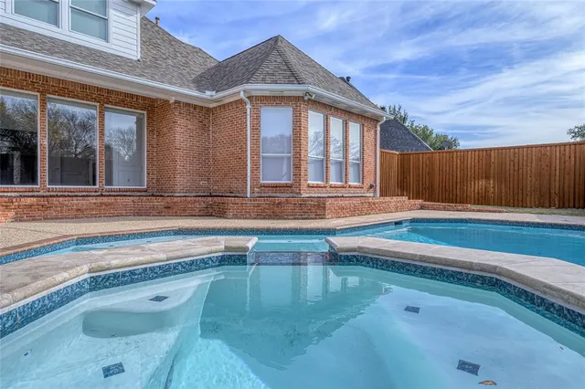 $1,075,000 | 5852 Bridle Bend Court, Plano, TX 75093