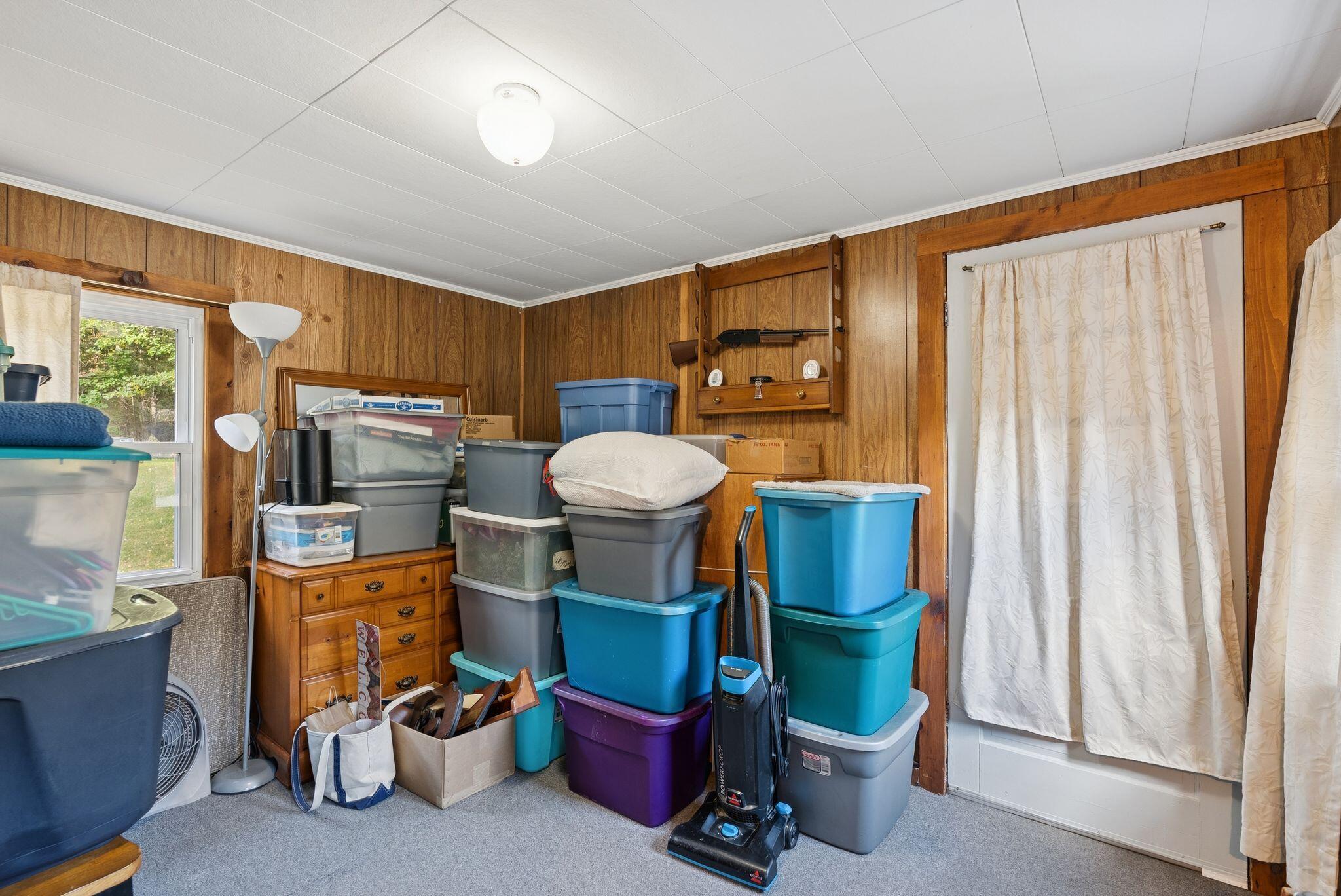 79 Oak Hill Road Otisfield, ME 04270 - Photo 17 of 24 Den/Mudroom