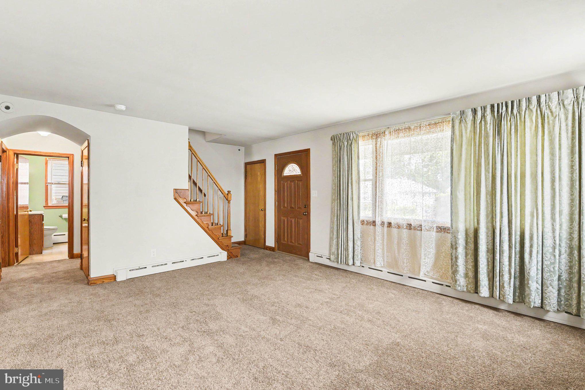 4125 Cliffvale Road Nottingham, MD 21236 - Photo 16 of 24 Spacious living area with natural light.