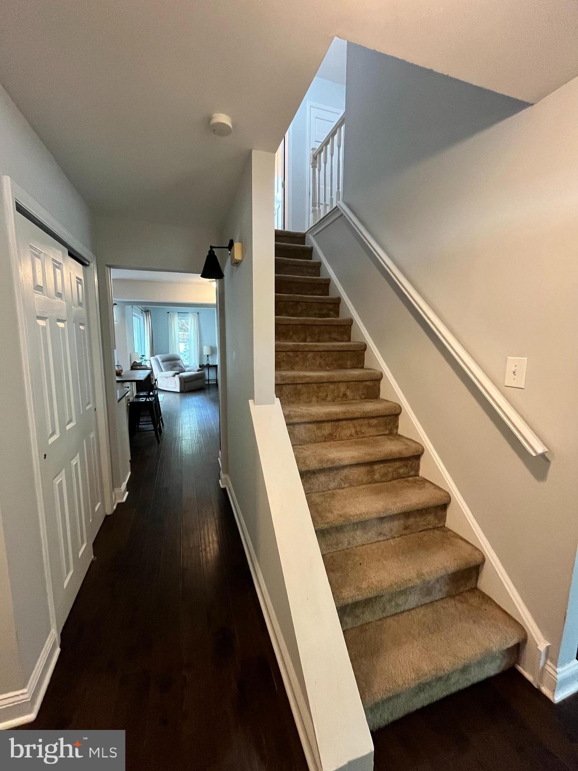 53 Blue Anchor Road Sicklerville, NJ 08081 - Photo 5 of 23 Foyer. Closet, Kitchen & Family Rm straight ahead