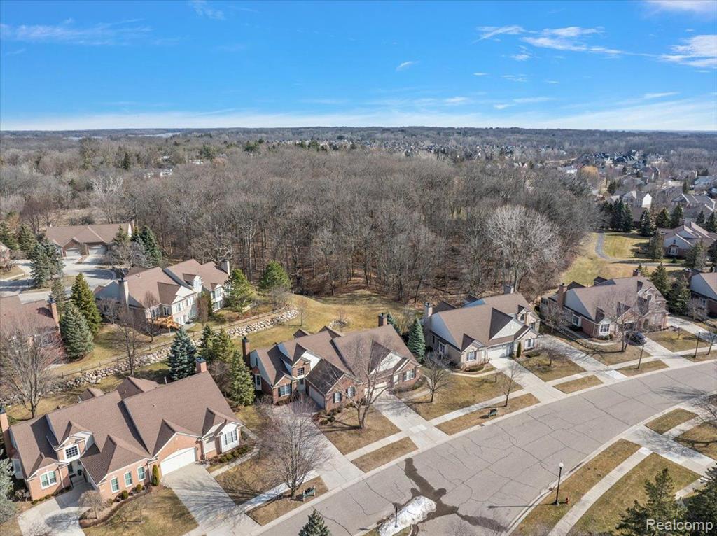 1682 Maple Creek Court Rochester, MI 48306 - Photo 13 of 66 Gallery Image 13