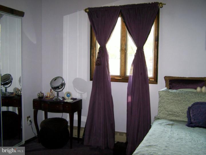 29 Hillcroft Road Berlin, NJ 08009 - Photo 14 of 23 Bedroom 4