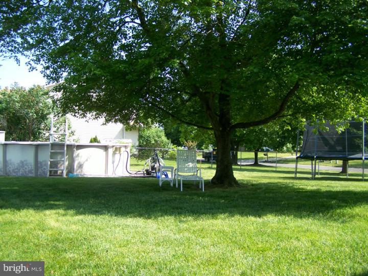 29 Hillcroft Road Berlin, NJ 08009 - Photo 20 of 23 Pool