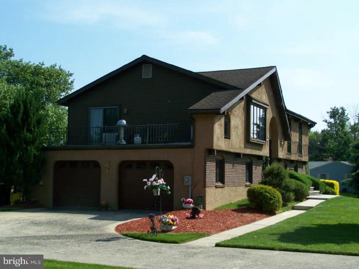 29 Hillcroft Road Berlin, NJ 08009 - Photo 23 of 23 Exterior Side
