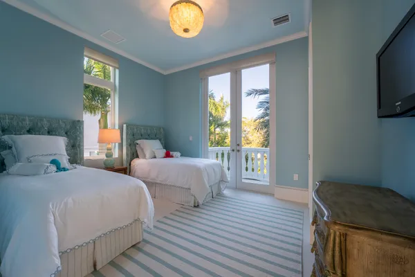 $6,200,000 | 42 Cannon Royal Drive, Key West, FL 33040
