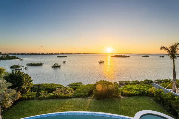 $6,200,000 | 42 Cannon Royal Drive, Key West, FL 33040