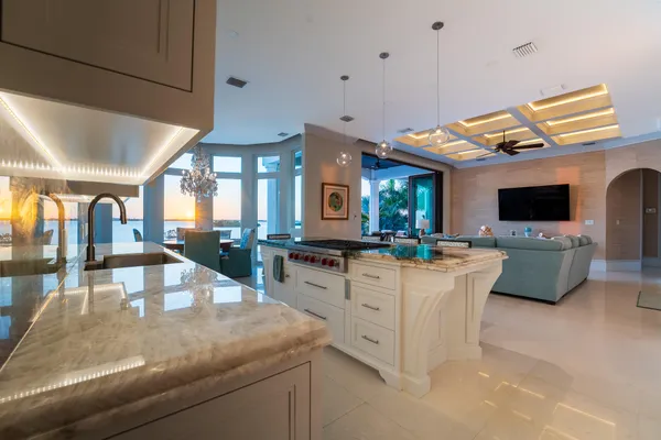 $6,200,000 | 42 Cannon Royal Drive, Key West, FL 33040