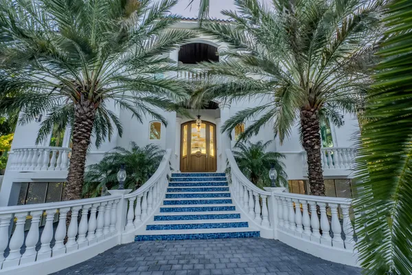 $6,200,000 | 42 Cannon Royal Drive, Key West, FL 33040