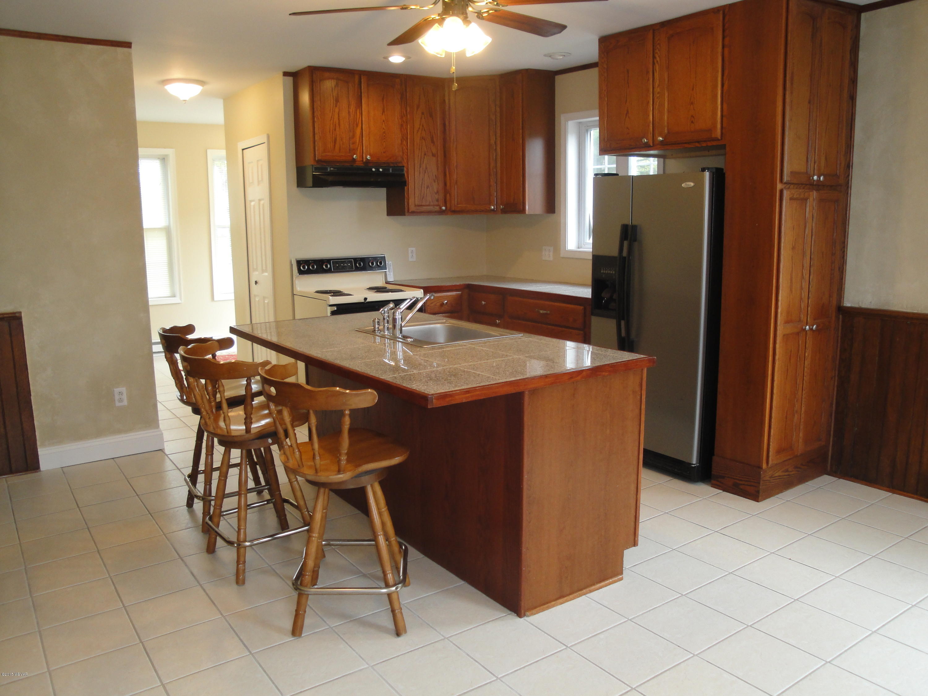 232 Wells Road Williamsport, PA 17702 - Photo 10 of 37 Kitchen