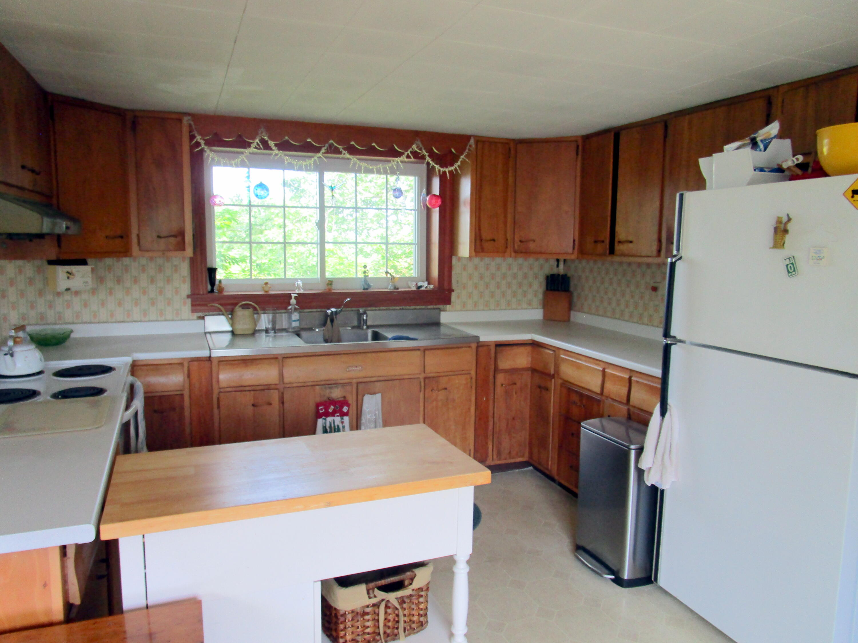 12 McNally Road Clinton, ME 04927 - Photo 3 of 42 Kitchen